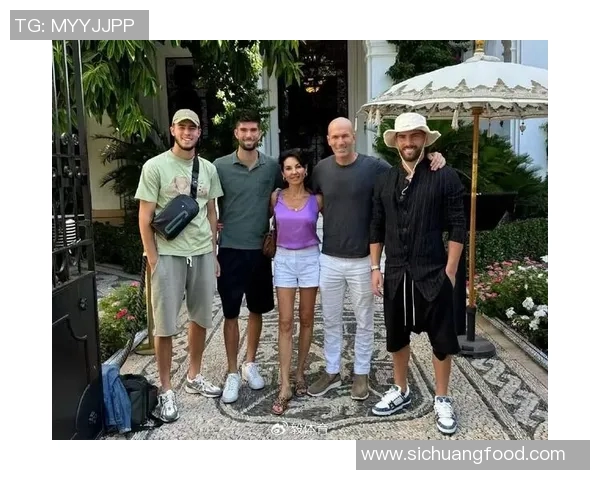 足球明星的妻子在派对上翩翩起舞展现优雅魅力引发热议